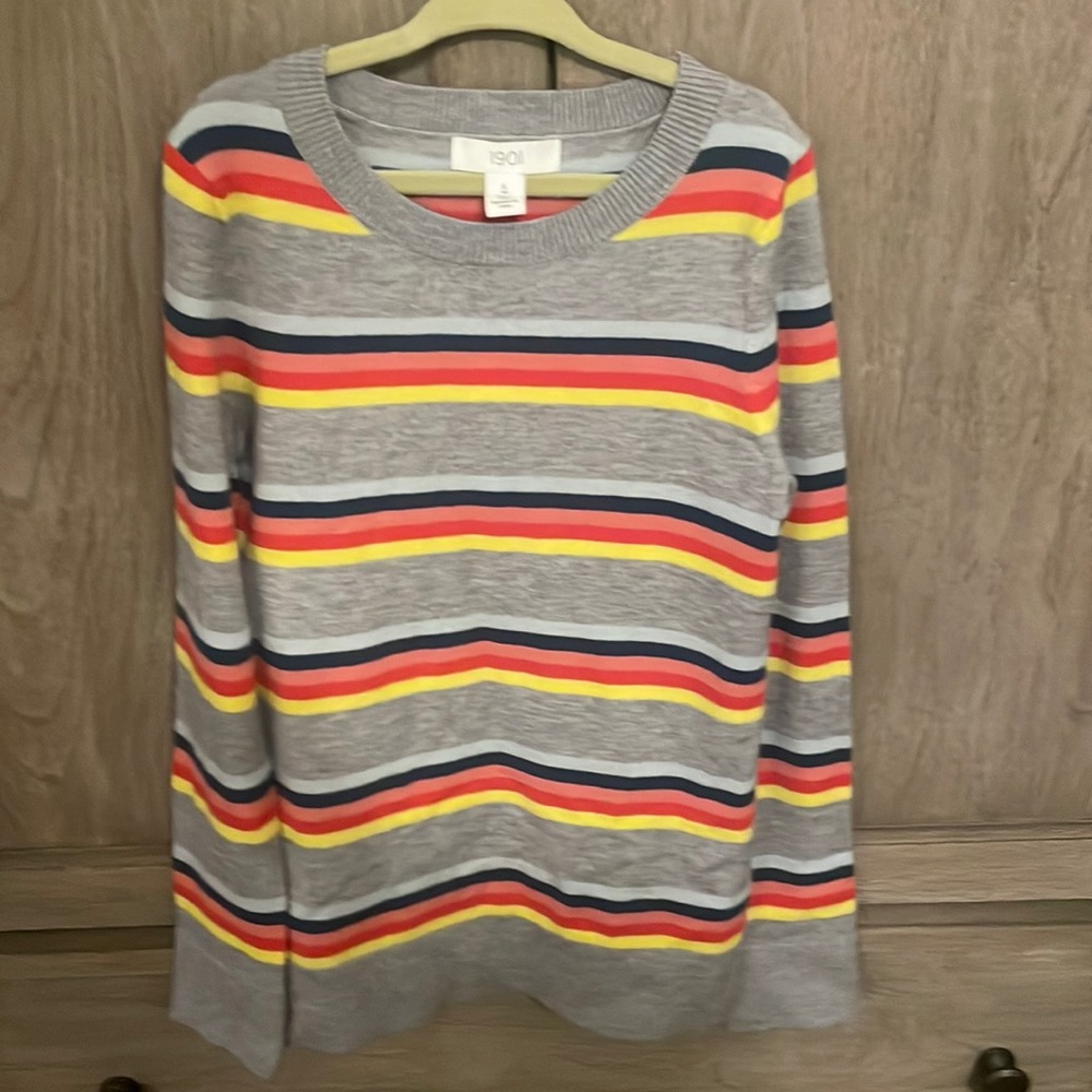 1901 Nordstrom brand sweater size small 6/7